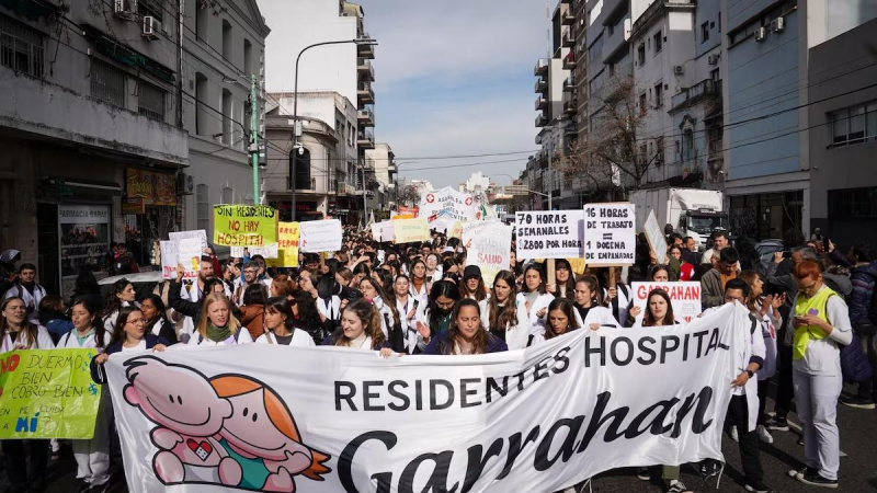 El Hospital Garrahan anunció paro en rechazo al veto de la Ley de Emergencia Pediátrica